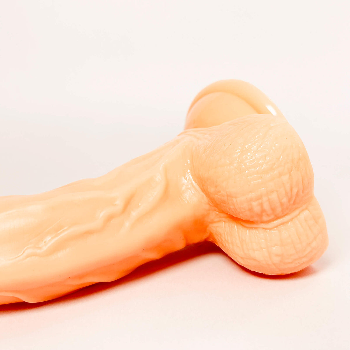 Curved Realistic Passion Dildo (22
cm/8.7 inch)