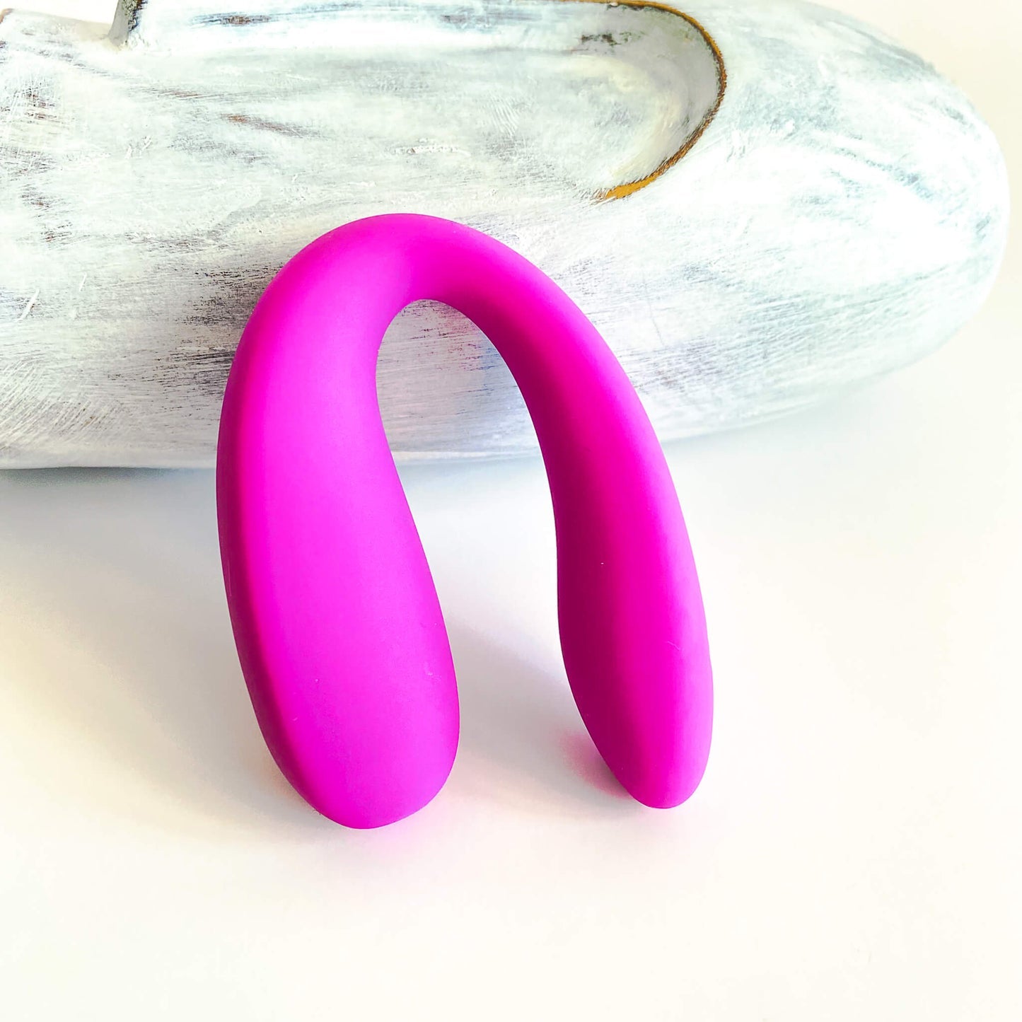 Couples C-Shaped Vibrator Eccentric Playroom Essentials Couples C-Shaped Vibrator Eccentric Playroom Essentials