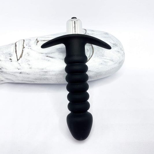 Ribbed Roamer Vibrating Butt Plug