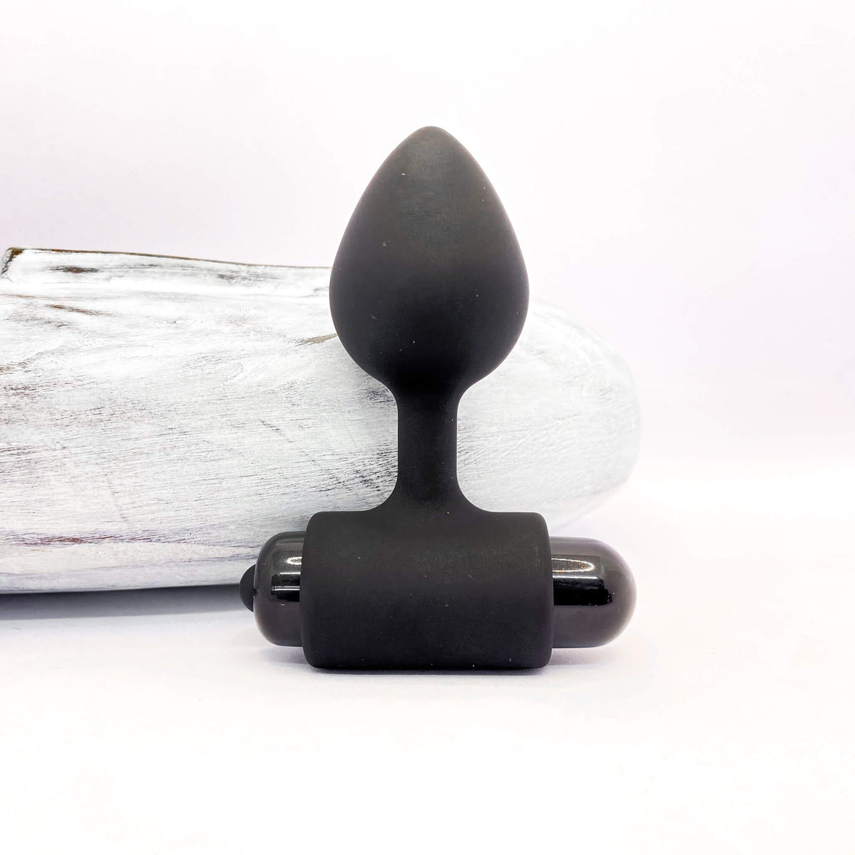 T Base Vibrating Butt Plug (10
modes)