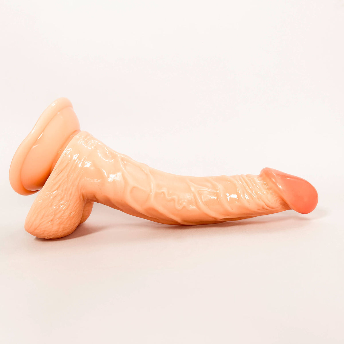 Curved Realistic Passion Dildo (22
cm/8.7 inch)